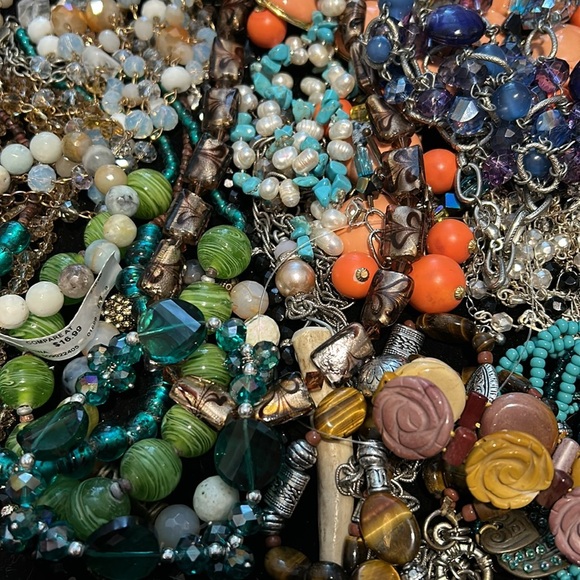 11/16 jewelry show
$10 minimum - Picture 4 of 5